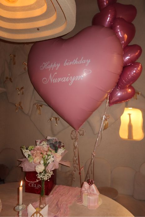 ГИГАНТ шар + подарок сердечек шаров