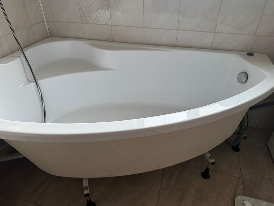 Большая ванна бу