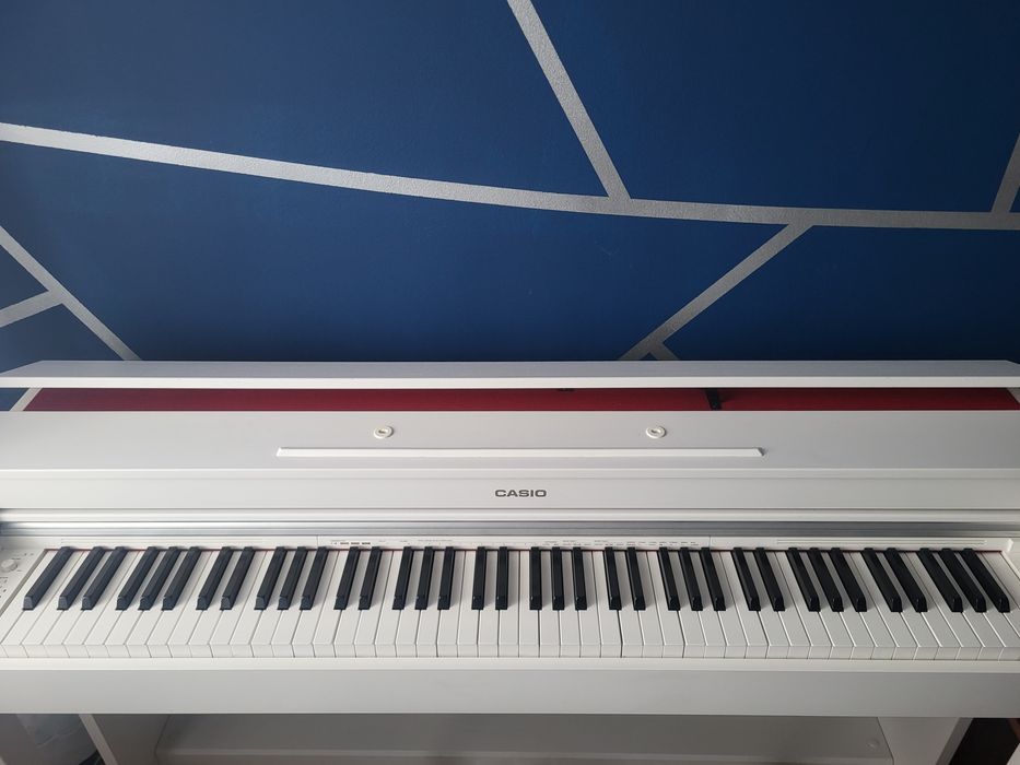 Pian digital Casio+Scaun