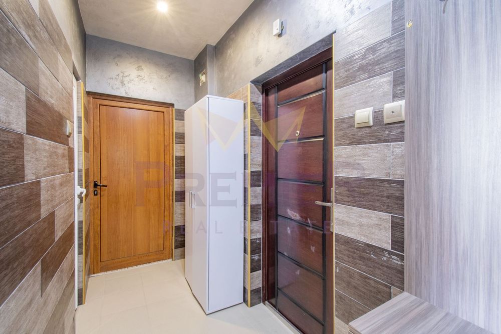 Продава се Двустаен апартамент в Перник, Изток - 61 кв.м за 1394 €/кв.м - Снимка #10