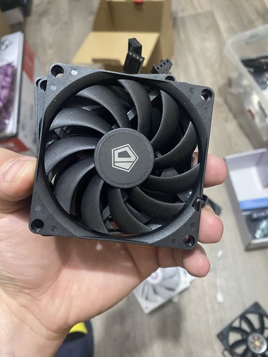 Продаю ID-Cooling NO-8010 80mm 3000 об/мин