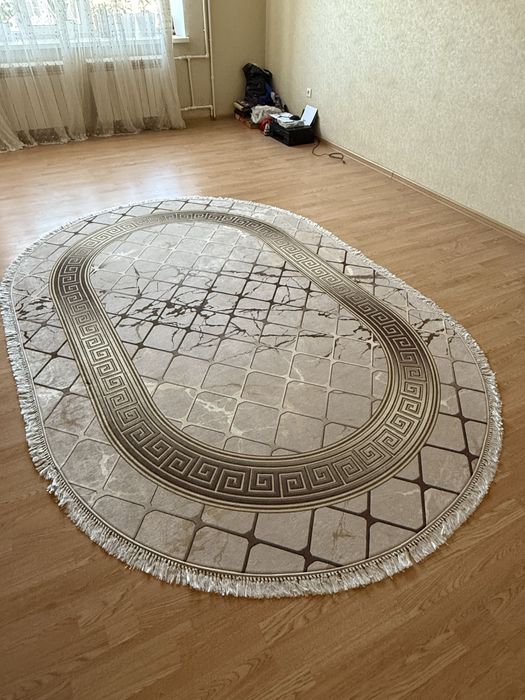 Продам стенку, телевизор и ковер