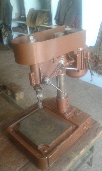 Станок сверлильный