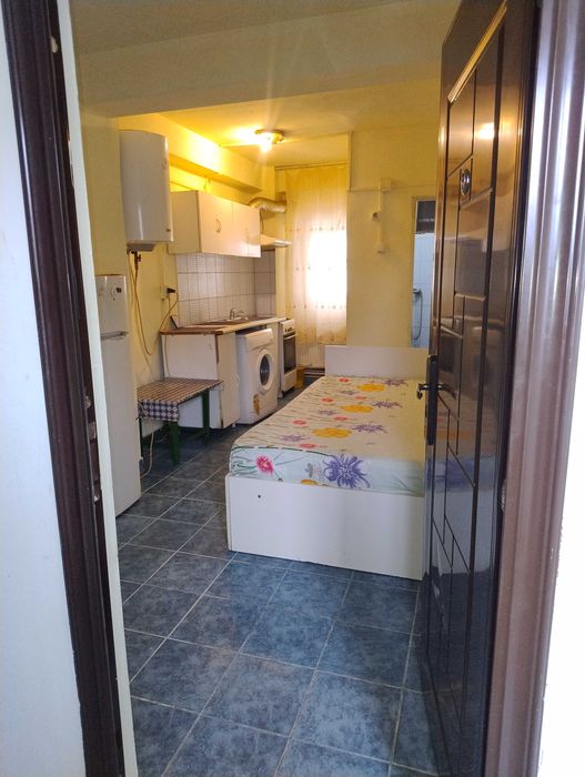 Berceni,Sos Giurgiului, Piata Progresul,metrou Eroii Revolutiei,modest