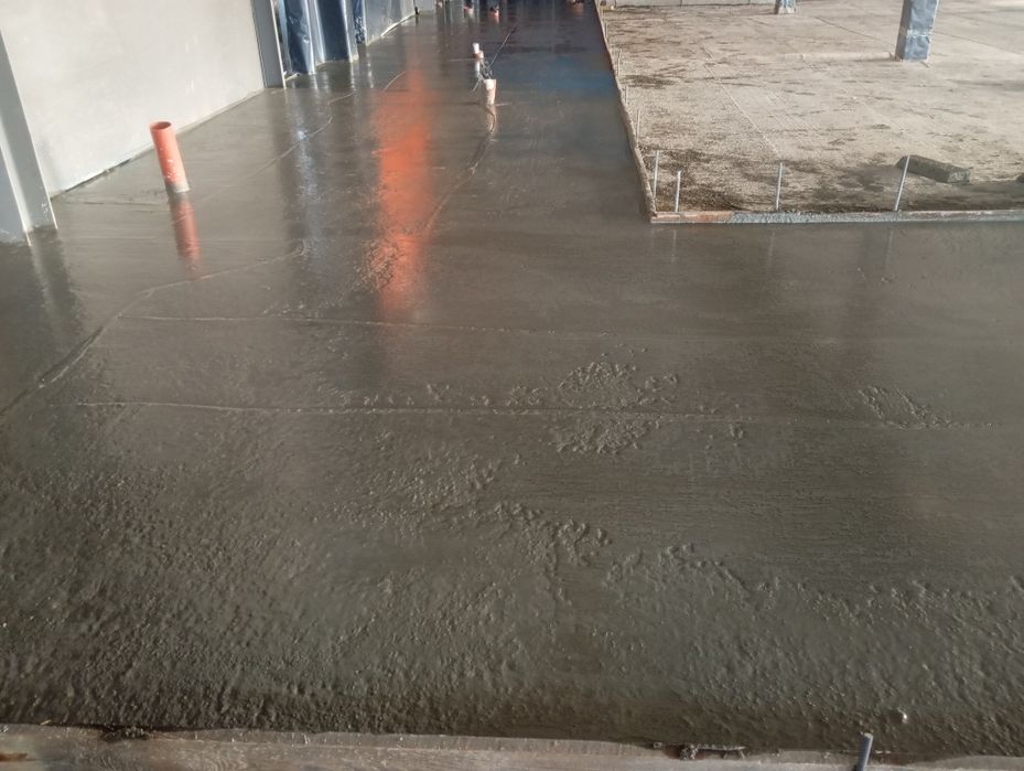 Стяжка пола. Бетонные полы