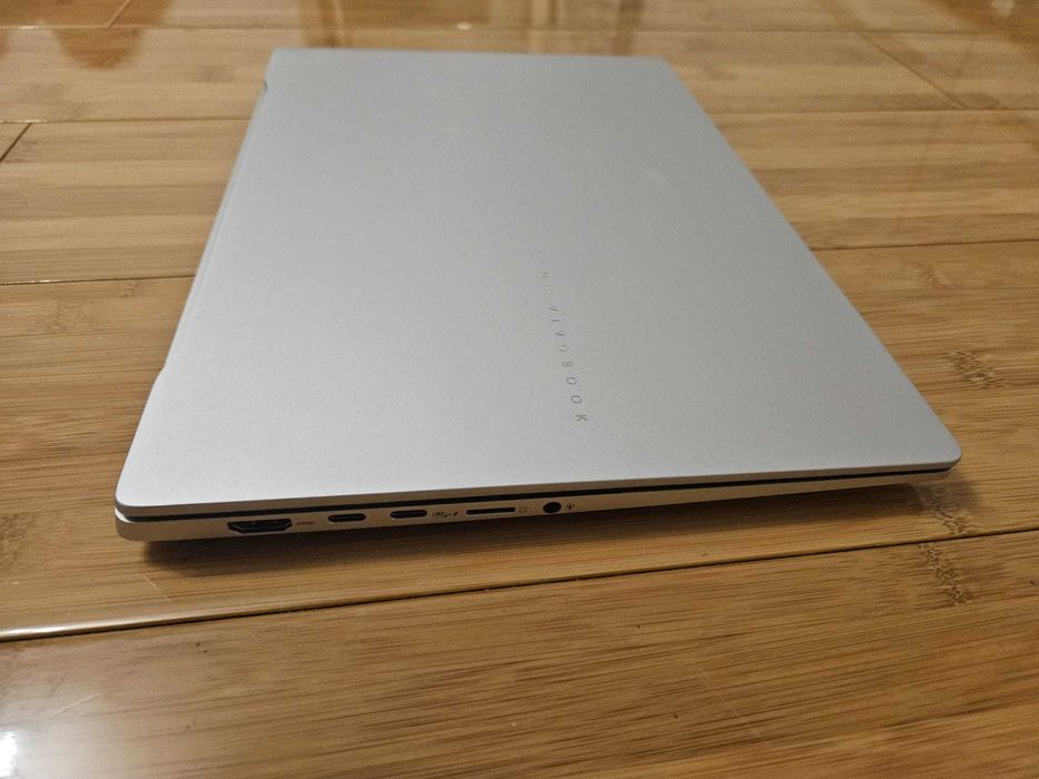 Laptop Asus Vivobook S14 OLED Lumina AMD Ryzen AI 9 HX 370