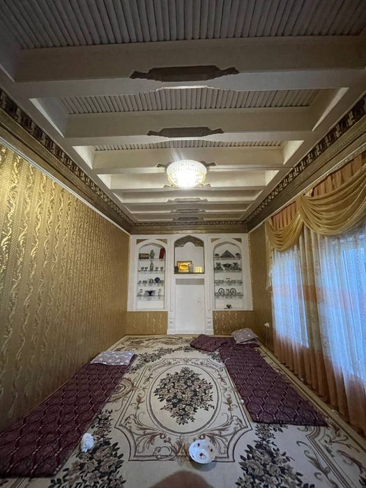 Ховли сотилади АРК томонда