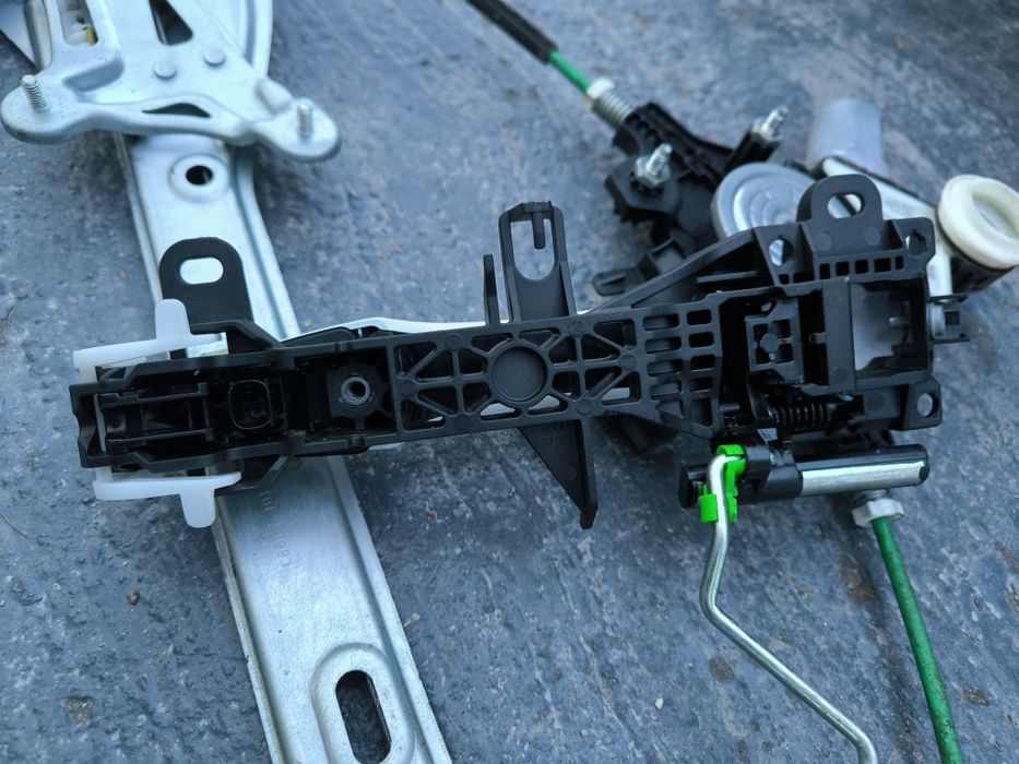 Vând jante  16 originale Toyota, accesorii portiera stângă față