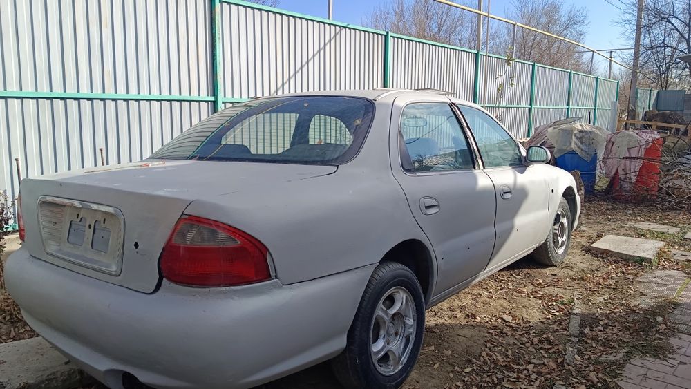 Автомобиль  Киа Кредос