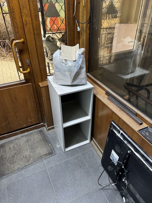 Ресешепн, полки, тумба