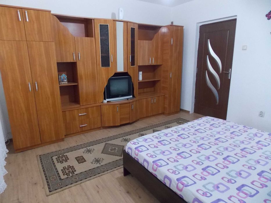 Dau in chirie apartament cu o camera in Mazepa