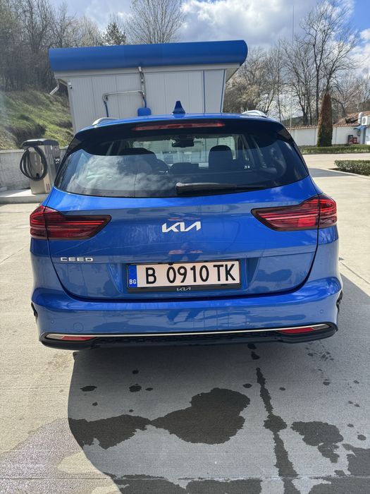 Продавам Kia ceed SW