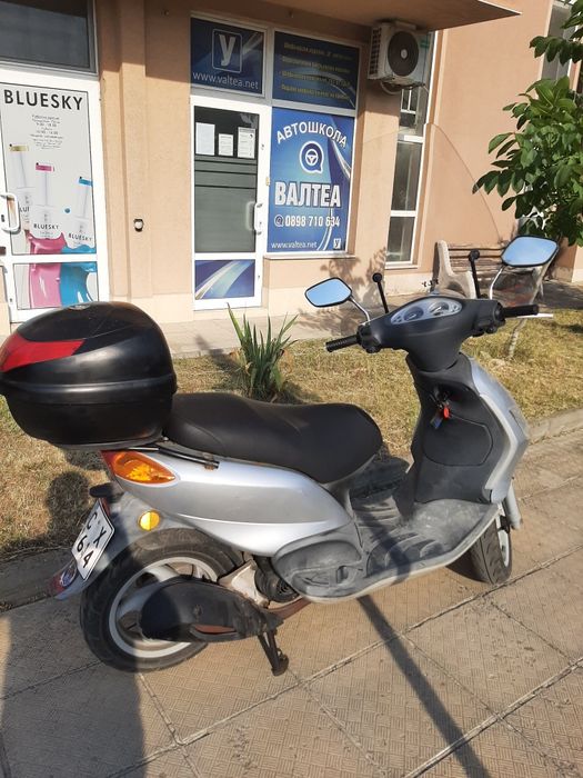 Скутер Piaggio fly 150cc