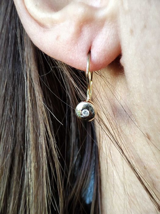 Cercei Aur 14K Cu Diamate Button Unicat