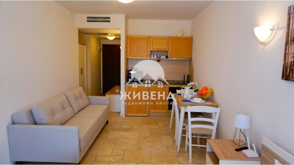 Продава обзаведен 1-стаен апартамент, с.Топола, 45 кв.м