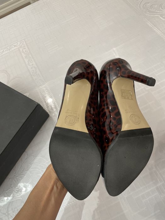 Продам итальянские туфли