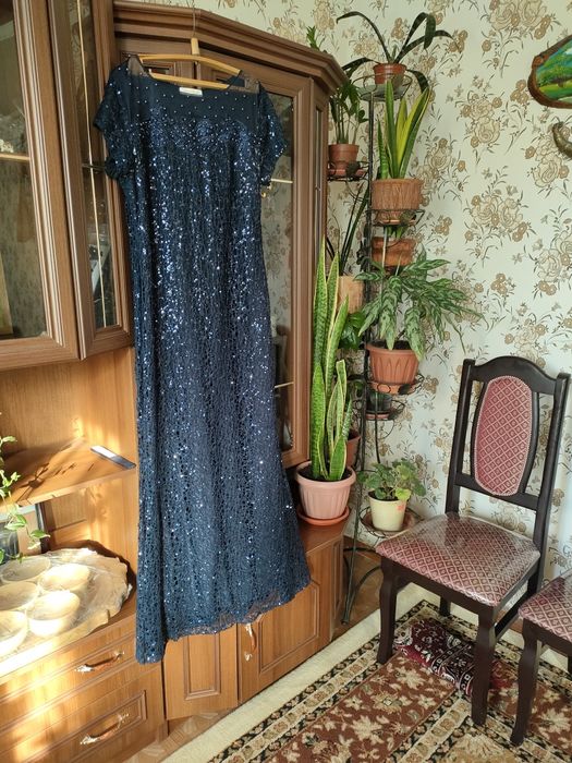 Выпускные вечерние платья