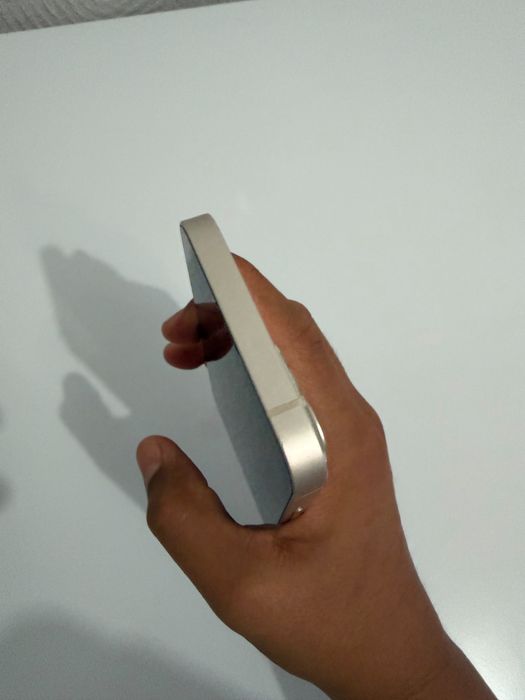 IPhone 13 White /128gb