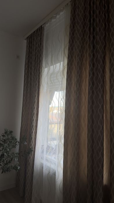 Шторы и тюль продам