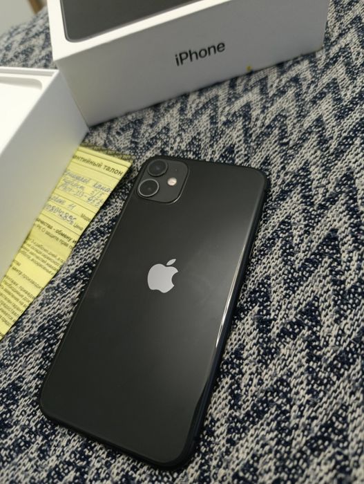 Продам Apple 11 128 гигабайт