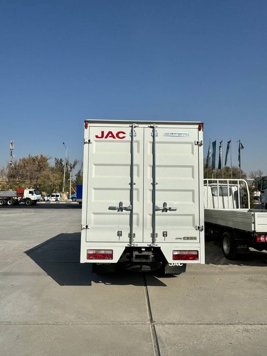 Цельнометаллический Фургон Jac
