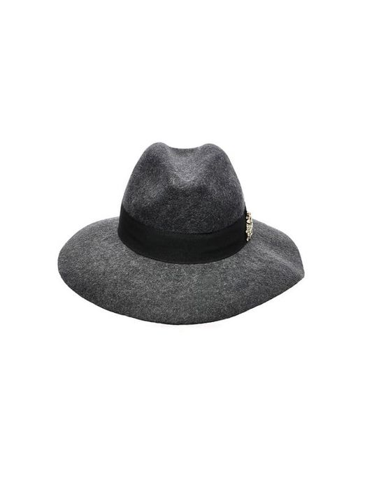 Шляпа бренда Liu Jo