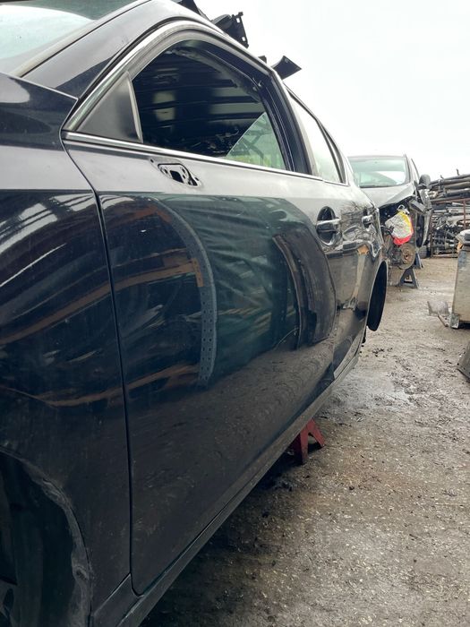 Lexus CT200H Батерия броня фарове  стопове волан капак врати