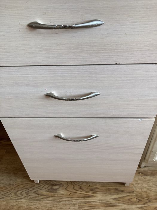 Продам письменный стол