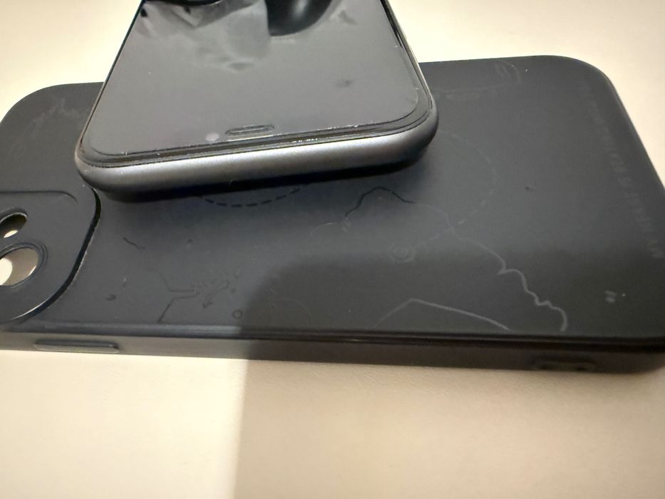 Vând IPhone 11. 128gb