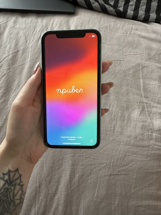 Продам iPhone 11 бирюзовый 64гб