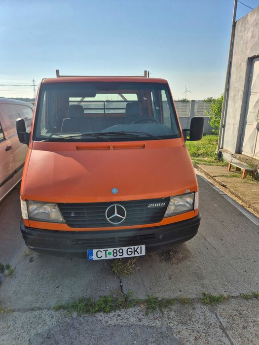 Autoutilitara Mercedes Sprinter 208D