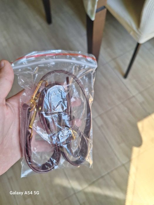 Винено червена, Y2K чанта с charm и допълнителна дръжка