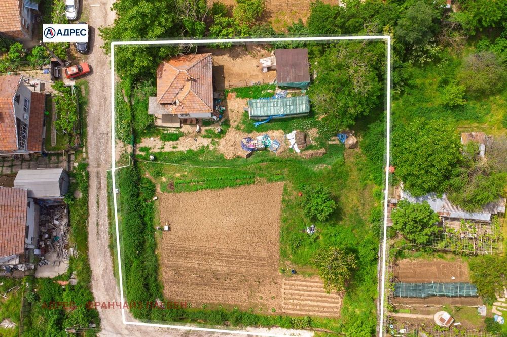 Парцел в Плевен, област-с.Гривица площ 1442 цена 69000