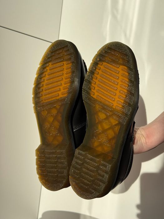 Лоуфъри Dr. Martens