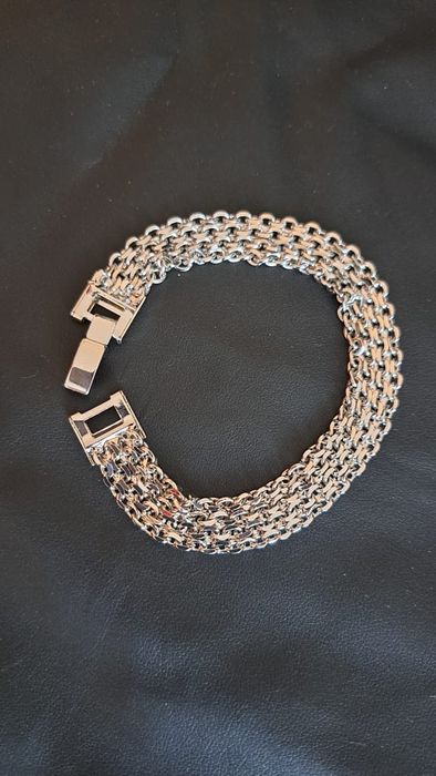 Продам браслет !!!