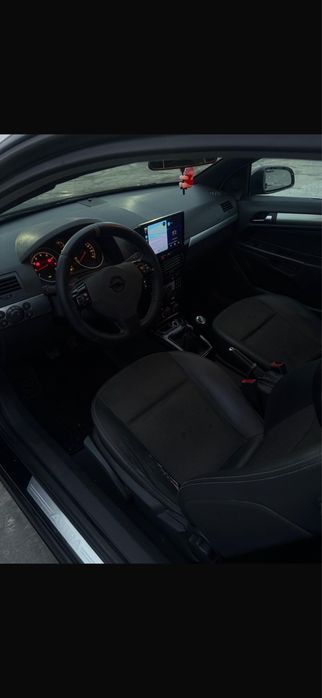 Opel Astra H GTC