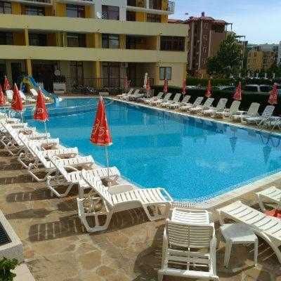 Двустаен апартамент в централната част на комплекса, Ниска такса