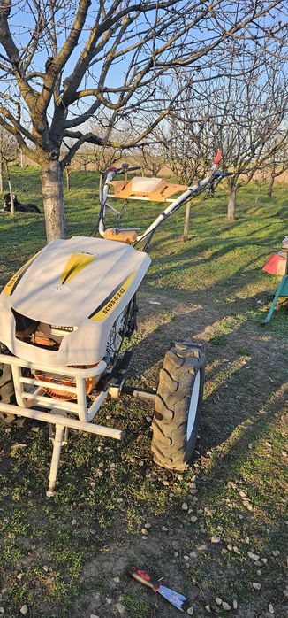 Motocultor 13 CP O-Mac SC135-G-13 + freze + plug + rarită + bilonator