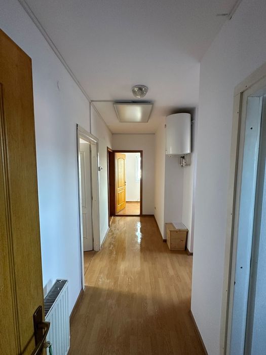 Apartament 3 camere de închiriat zona centrala