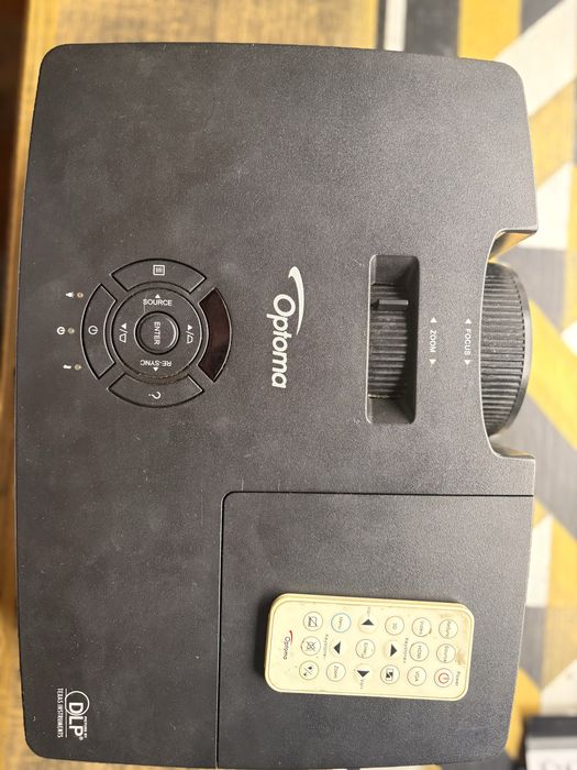 Проектор Optoma DX 342 за части