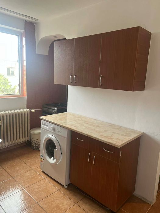 Închiriez garsonieră Craiova[brazda]