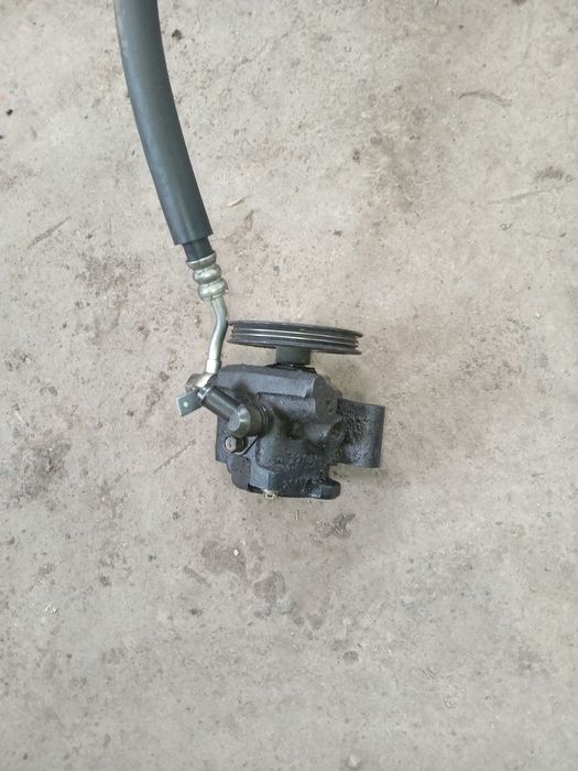 Продам насос ГУР Тойота Карина Е 2л