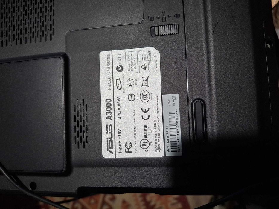 Leptop AsussA 3000