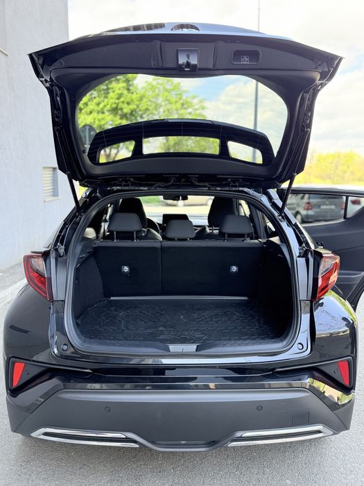 Toyota C-HR 2.0 Hybrid 2022  Deutschland