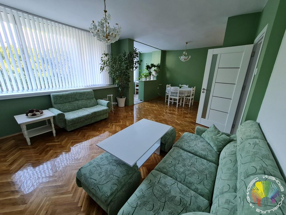Дава се под наем Тристаен апартамент в Бургас, Славейков - 96 кв.м за 688.5 € - Снимка #4