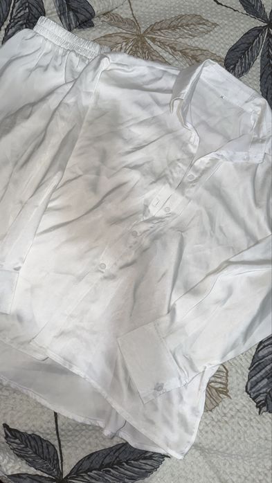 Продам красивый костюм