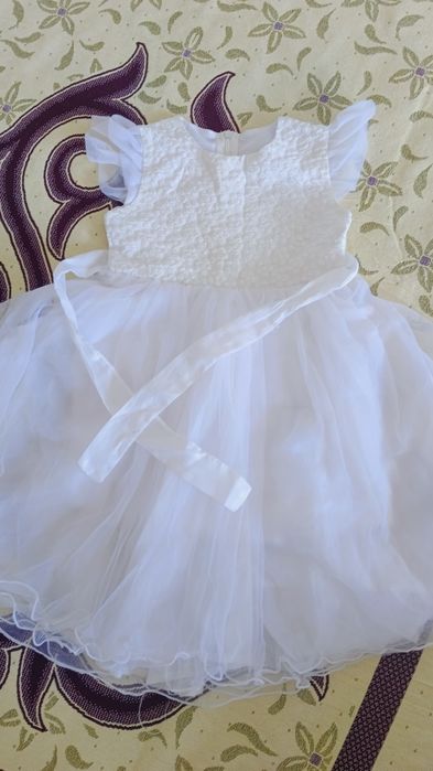Детская одежда мальчика 3-4 лет, девочек 5-6 лет.