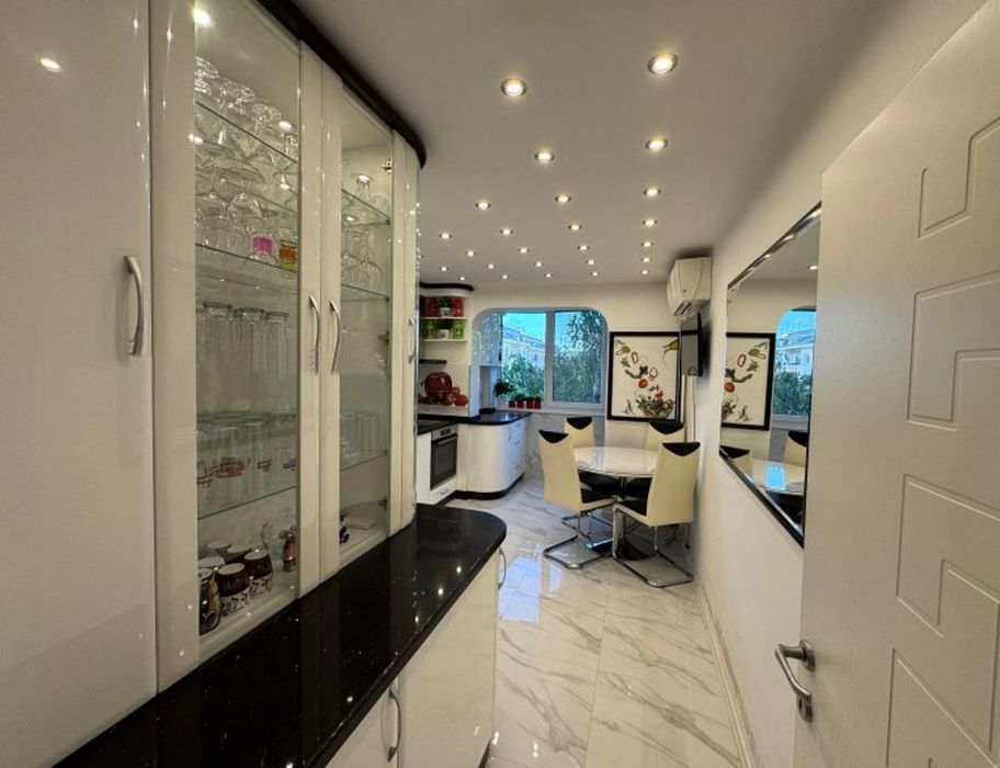 Дава се под наем Тристаен апартамент в София, Младост 1 - 78 кв.м за 999 € - Снимка #6