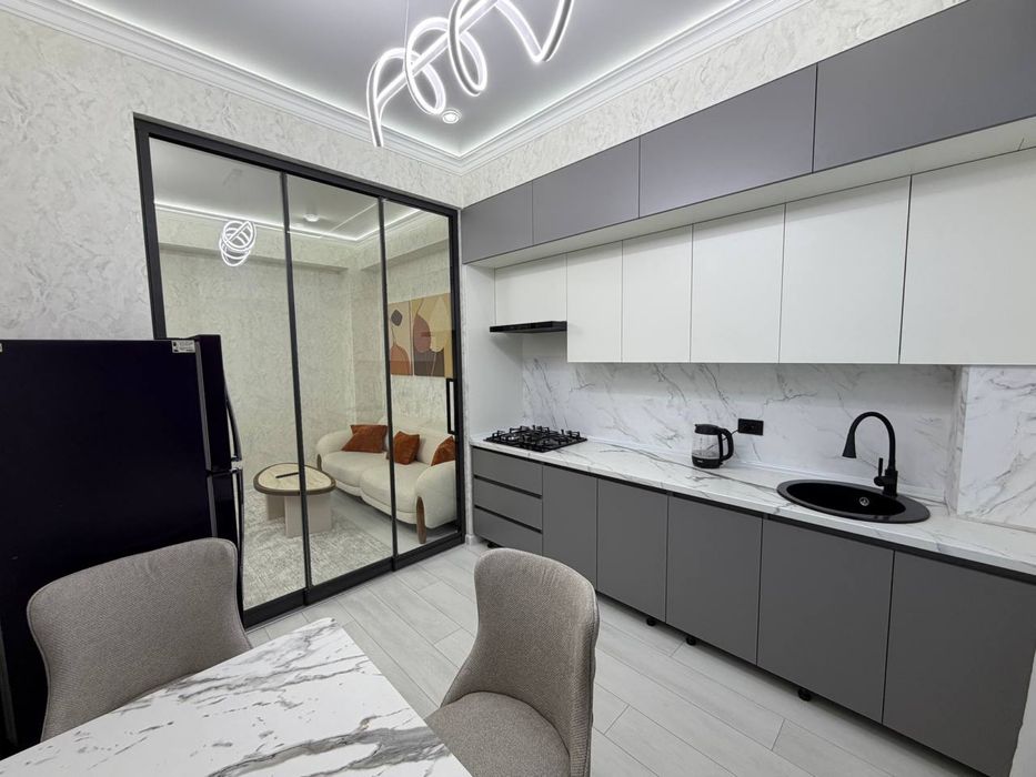 Юнусабад 11 , 2/2/10 новый евро ремонт, ориентир мегапланет