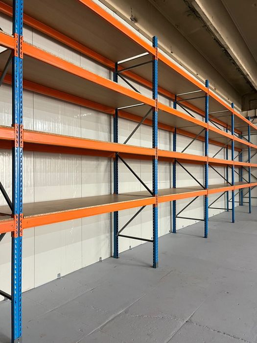 Rafturi metalice depozitare manual sau paleti